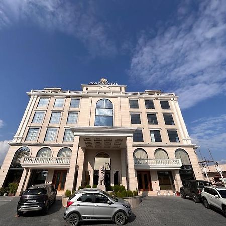 Hotel Jsr Continental Dehradun Exterior foto