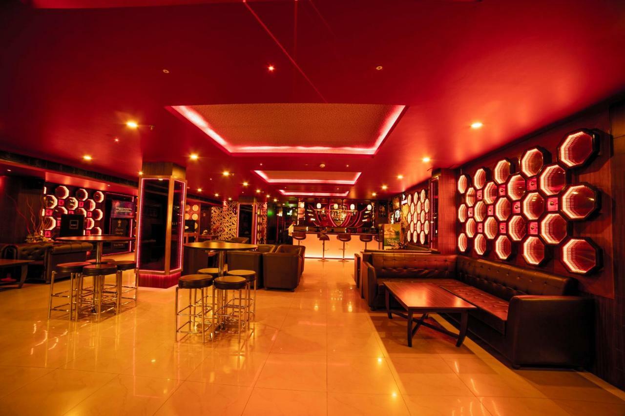 Hotel Jsr Continental Dehradun Exterior foto